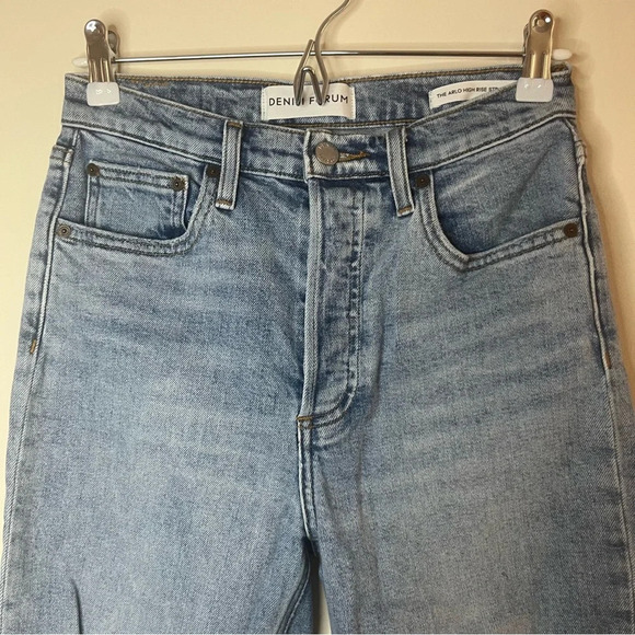 ARITZIA DENIM FORUM Arlo High Rise Straight Leg Distressed Jeans - Picture 10 of 15